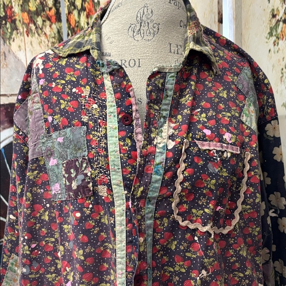 Magnolia Pearl Patchwork Adison Workshirt-Top 1744, Big Crush, OS Fits Most - Picture 2 of 16